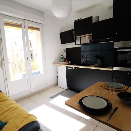 Meze, Charmant Petit Studio Proche Port Екстер'єр фото