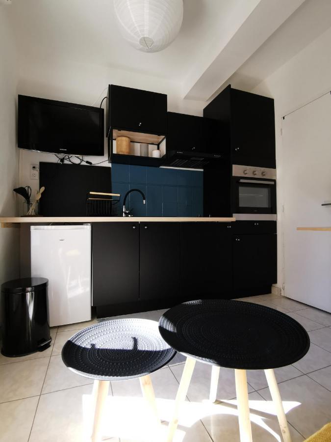 Meze, Charmant Petit Studio Proche Port Екстер'єр фото